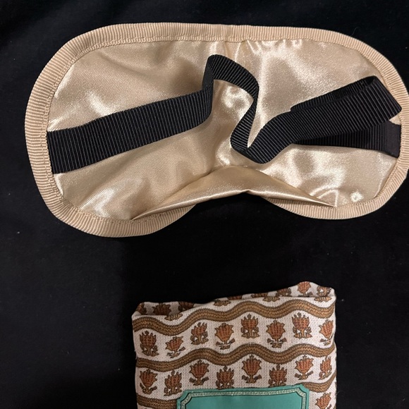 GUCCI Eye Mask - Picture 4 of 4